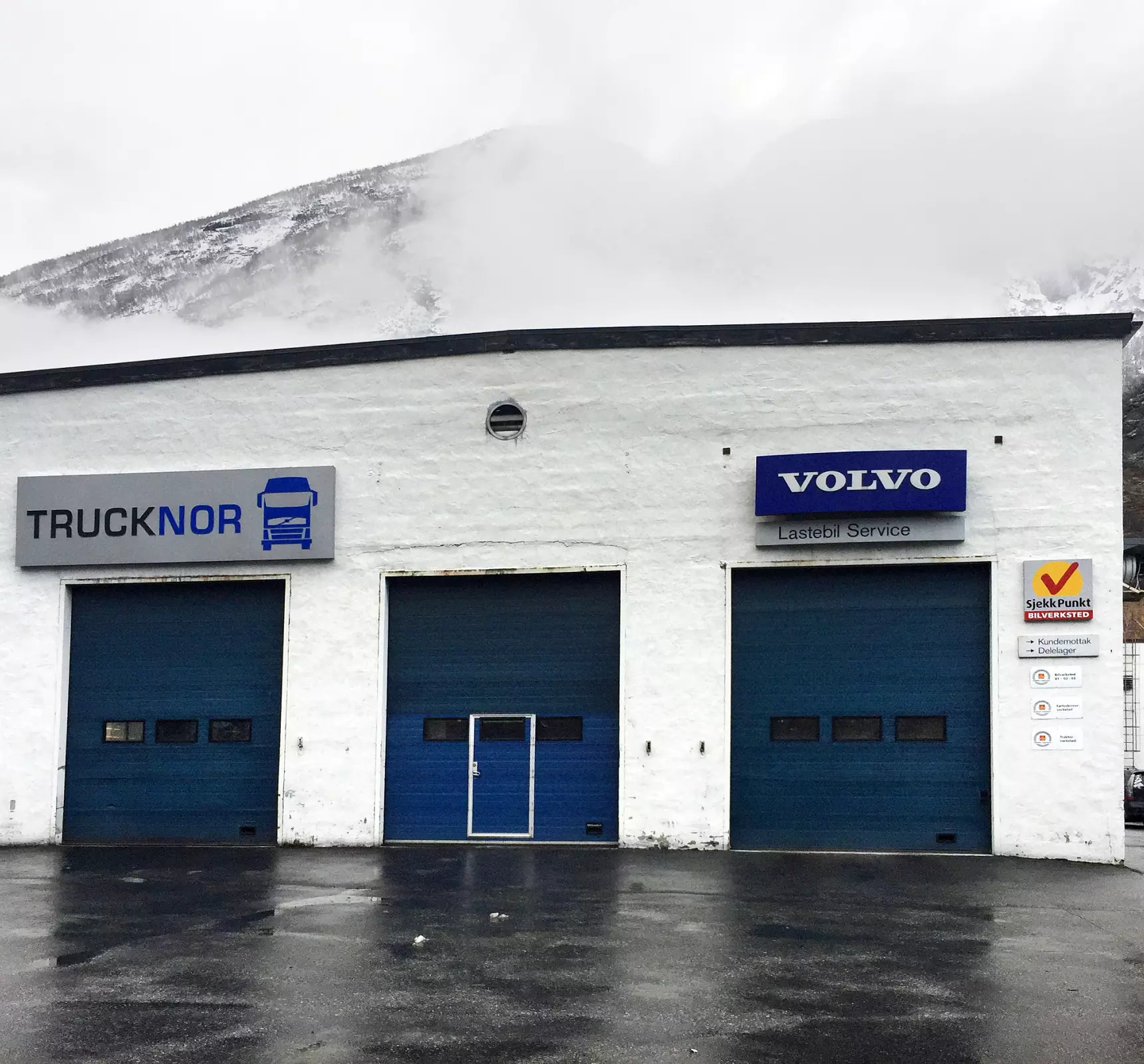 Fasaden til bilverkstedet Trucknor
